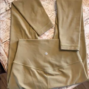 Lululemon Full length align pant grape leaf size 4